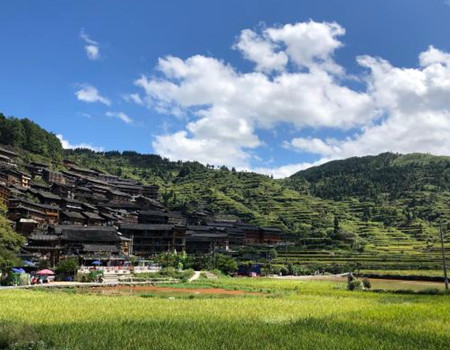 LL-【全季贵州】：黄果树瀑布.荔波小七孔.西江千户苗寨.丹寨万达小镇高铁5日游