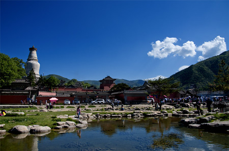 FX-【晋陕联游】：山西运城.关帝庙.七彩盐湖.李家山村.小西天.黄河大梯子崖.壶口瀑布.延安.靖边波浪谷.雨岔大峡谷.乾坤湾双飞6天